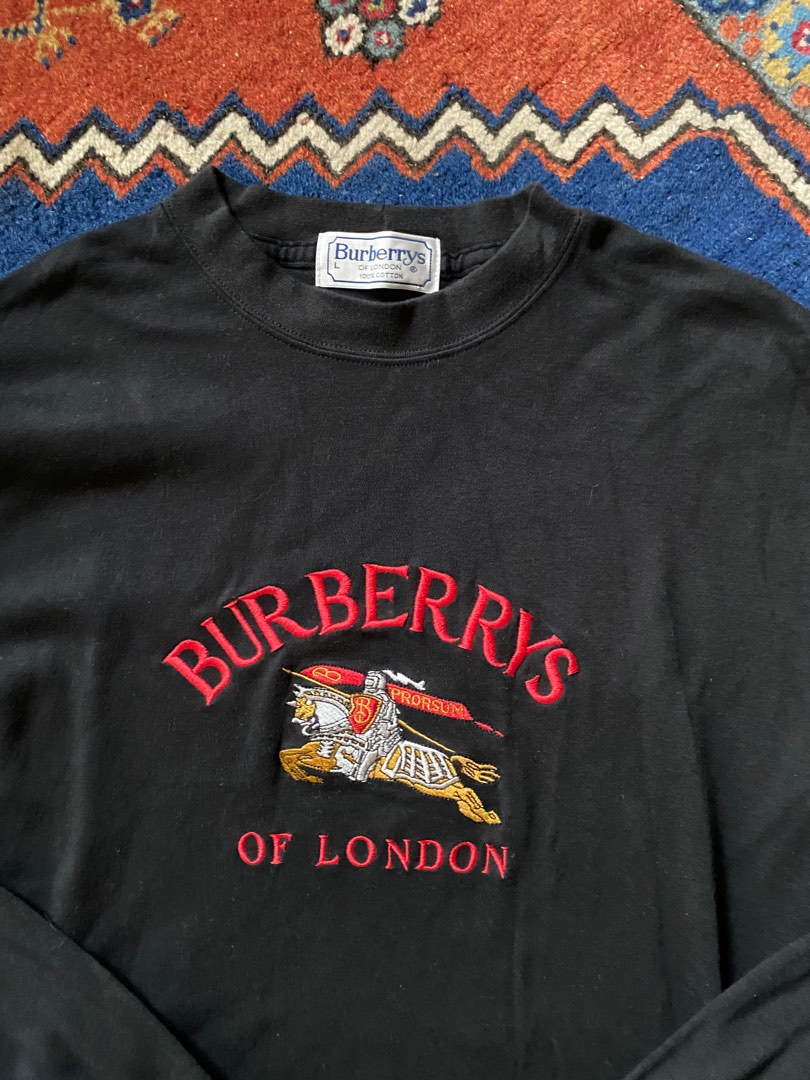 Burberry logo 80s shop