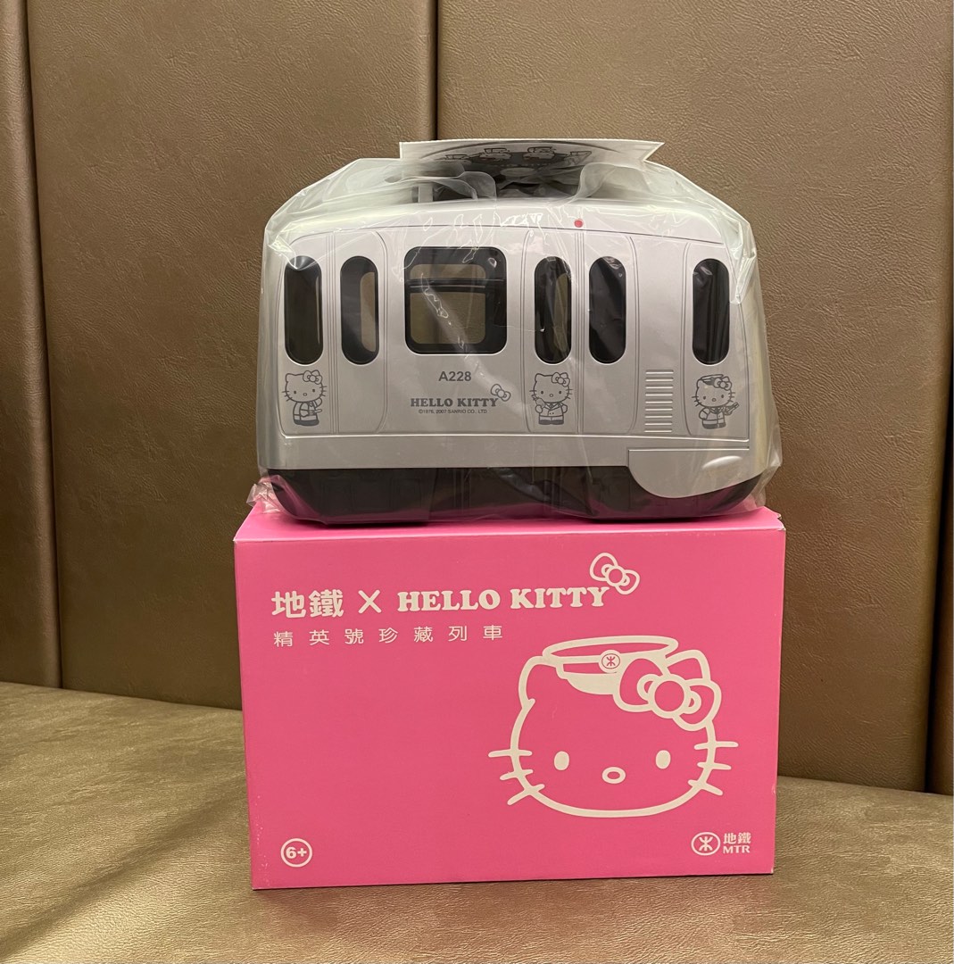 地鐵X HELLO KITTY 精英號珍藏列車, 興趣及遊戲, 玩具& 遊戲類