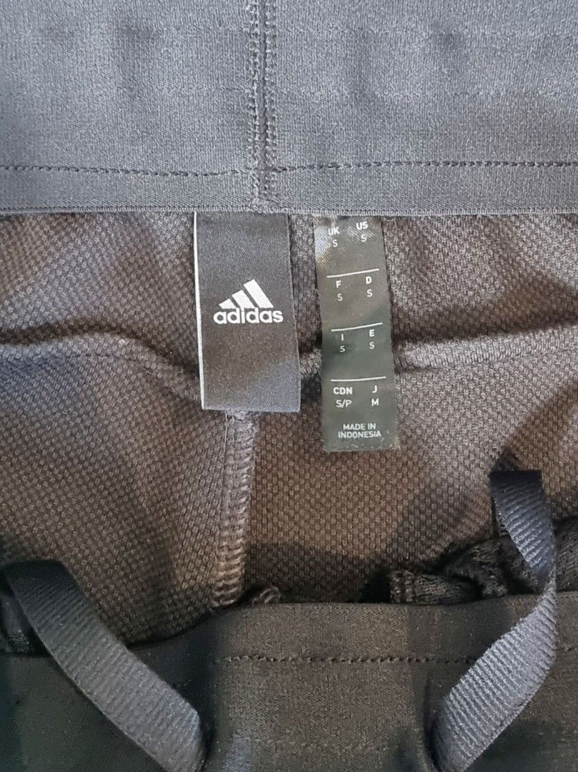 Adidas zne striker hotsell joggers in black bq7042