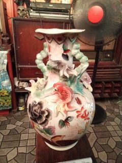Antique Vintage China poselain vase