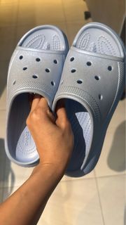 Authentic Crocs used only 2x wedge,slides