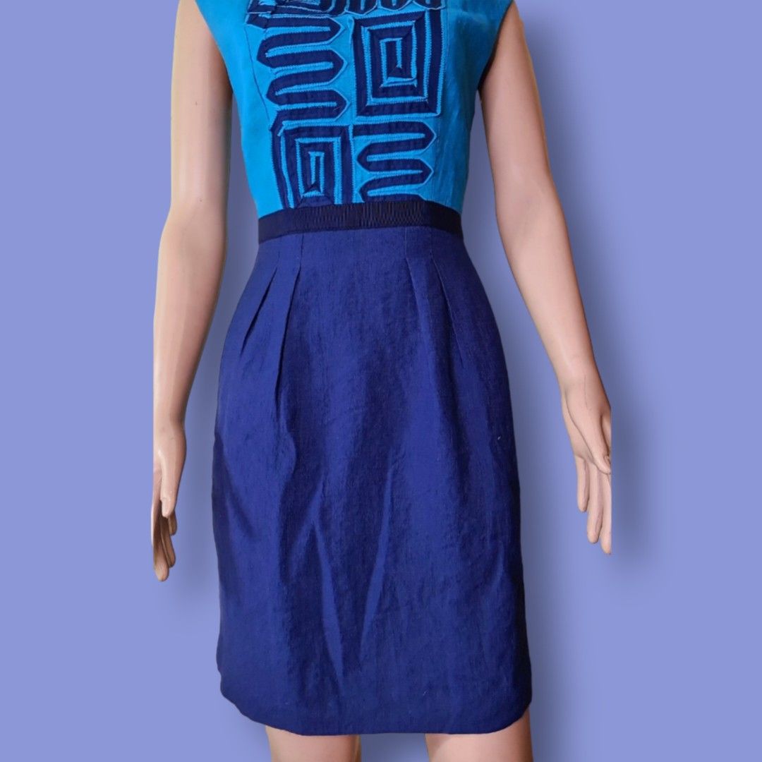 BCBG dress (Category: Dresses) located in Quezon City. Submitted by maneradesignersboutique (Listing ID 1210514848, Image 3). Description: 💯%Guaranteed authentic * Brand: BCBG Dress w/ two side pockets *Color: NAVY BLUE & ROYAL BLUE *Size: 04 -small -medium *Measurements by Inches S: 17 B: 18 W: 14.5 L: 35 *Condition: almost new w/o hangtag -Used * if You're buying PRE-OWNED pls manage your expectations *Lalamove/lbc after payment confirmation S