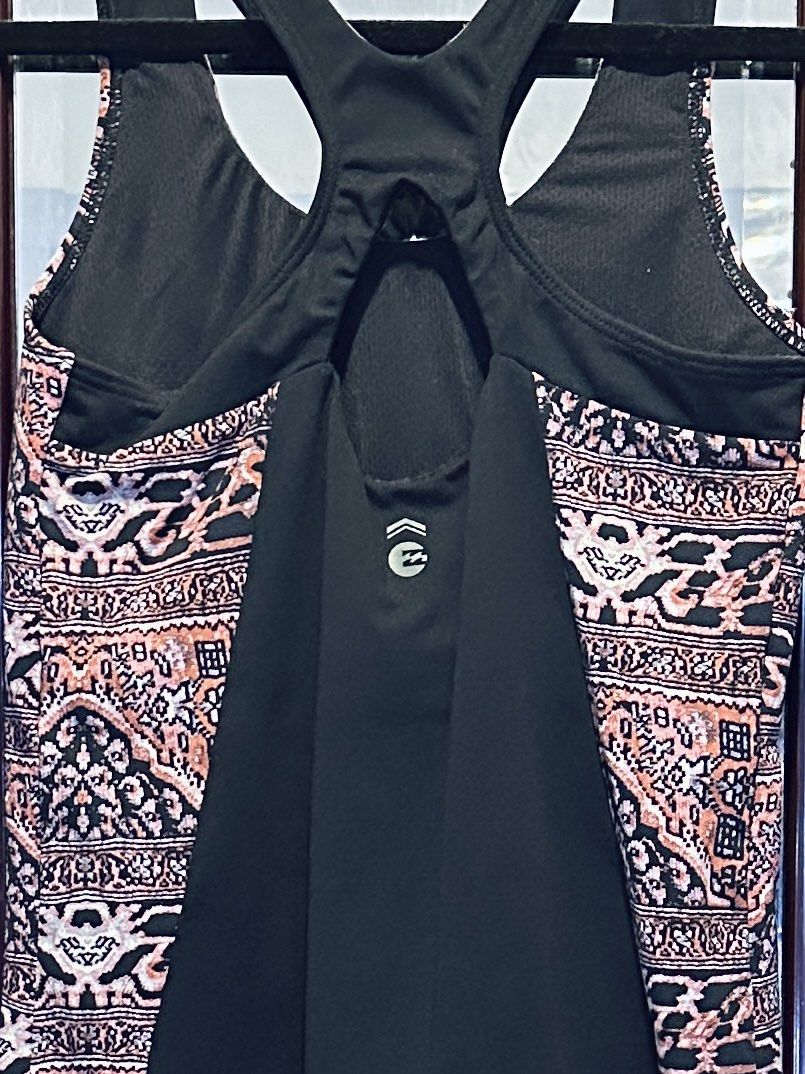 Billabong swim top (Category: Bikinis & Swimsuits) located in Quezon City. Submitted by declutterr (Listing ID 1289491503, Image 2). Description: Perfect for swimming, surfing, etc!.
