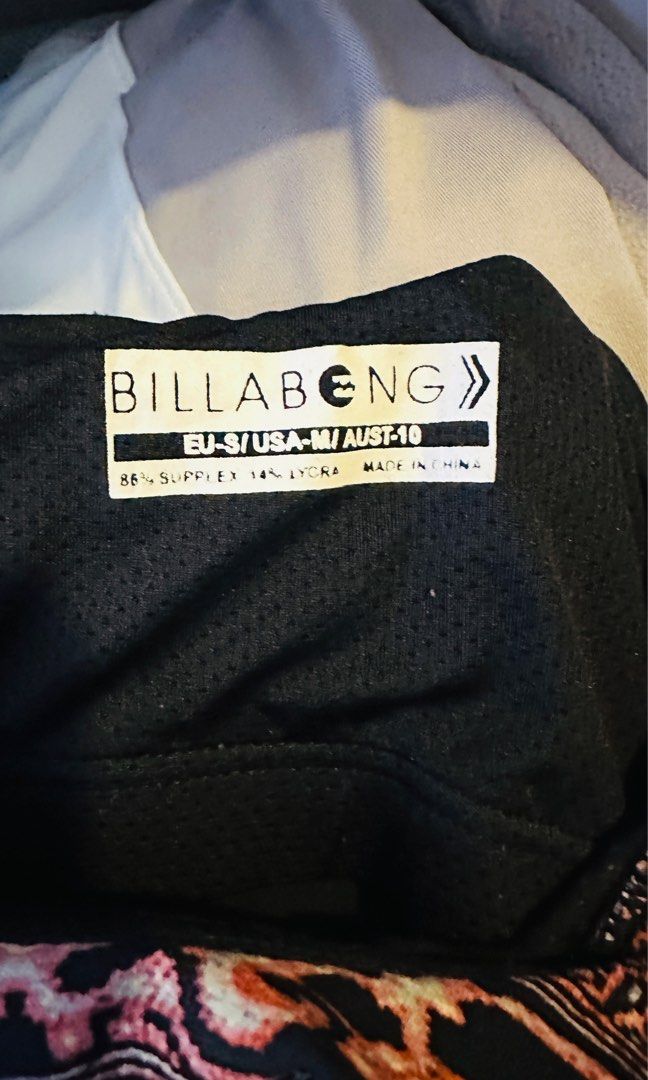 Billabong swim top (Category: Bikinis & Swimsuits) located in Quezon City. Submitted by declutterr (Listing ID 1289491503, Image 3). Description: Perfect for swimming, surfing, etc!.