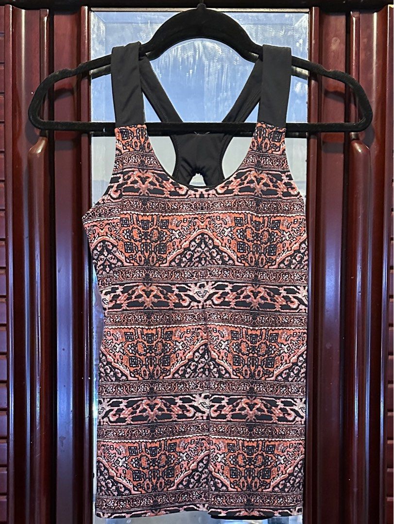 Billabong swim top (Category: Bikinis & Swimsuits) located in Quezon City. Submitted by declutterr (Listing ID 1289491503, Image 1). Description: Perfect for swimming, surfing, etc!.
