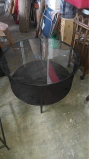 BLACK GLASS ROUND CENTER TABLE