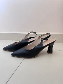 (Category: ) located in . Submitted by xinmin426 (Listing ID 1289536732, Image 1). Description: .