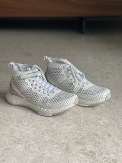Gold shoes for sale sales
