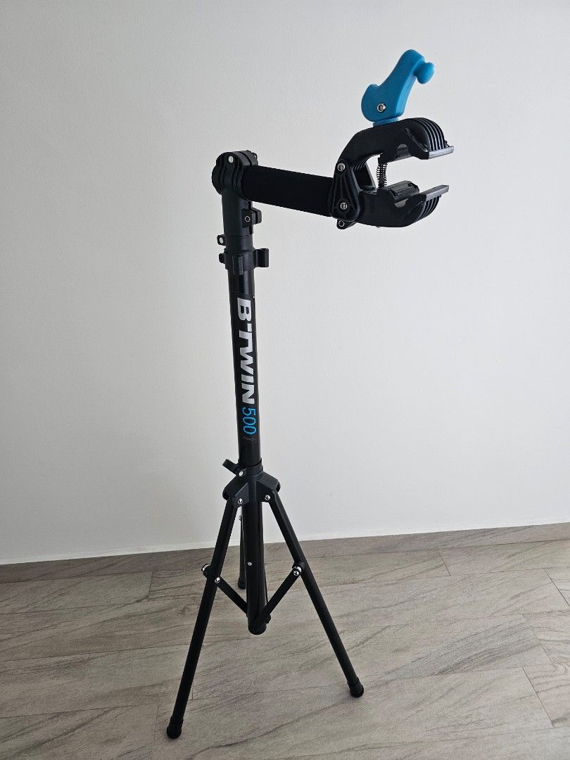 Btwin 500 hot sale bike work stand