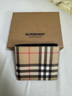 Burberry mens deals wallets on sale