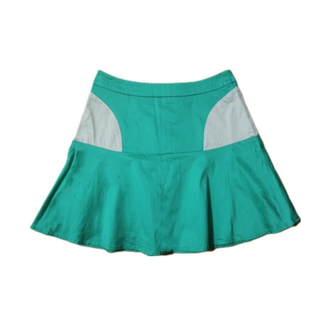 Green skirt trumpet hot sale music video