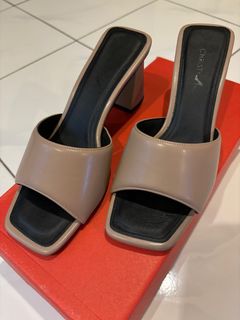 (Category: ) located in . Submitted by shaespreloved (Listing ID 1289633226, Image 1). Description: .