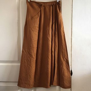 CIDER skirt with slit