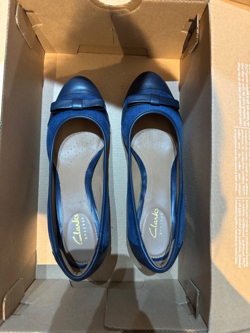 Clarks blue heels top