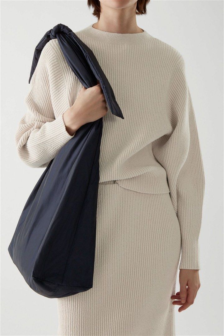 Cos knotted 2025 strap leather bag