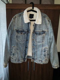 (Category: ) located in . Submitted by harajukuu (Listing ID 1289536007, Image 1). Description: .
