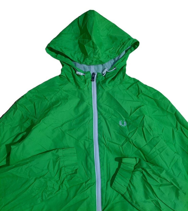 Fred perry j406319 online windbreaker jacket green