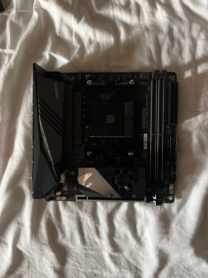 X570i aorus pro wifi store