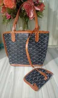 Goyard small tote with pouch