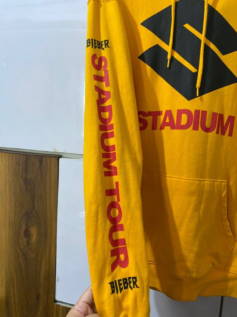 H M Justin Bieber Stadium Tour Hoodie Men s Fashion Coats Jackets and Outerwear on Carousell