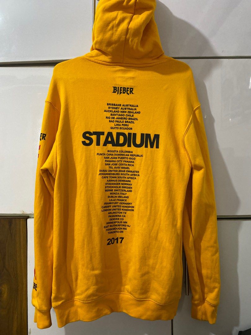 H M Justin Bieber Stadium Tour Hoodie Men s Fashion Coats Jackets and Outerwear on Carousell