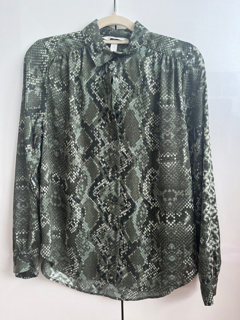H M snake print long sleeves shirt