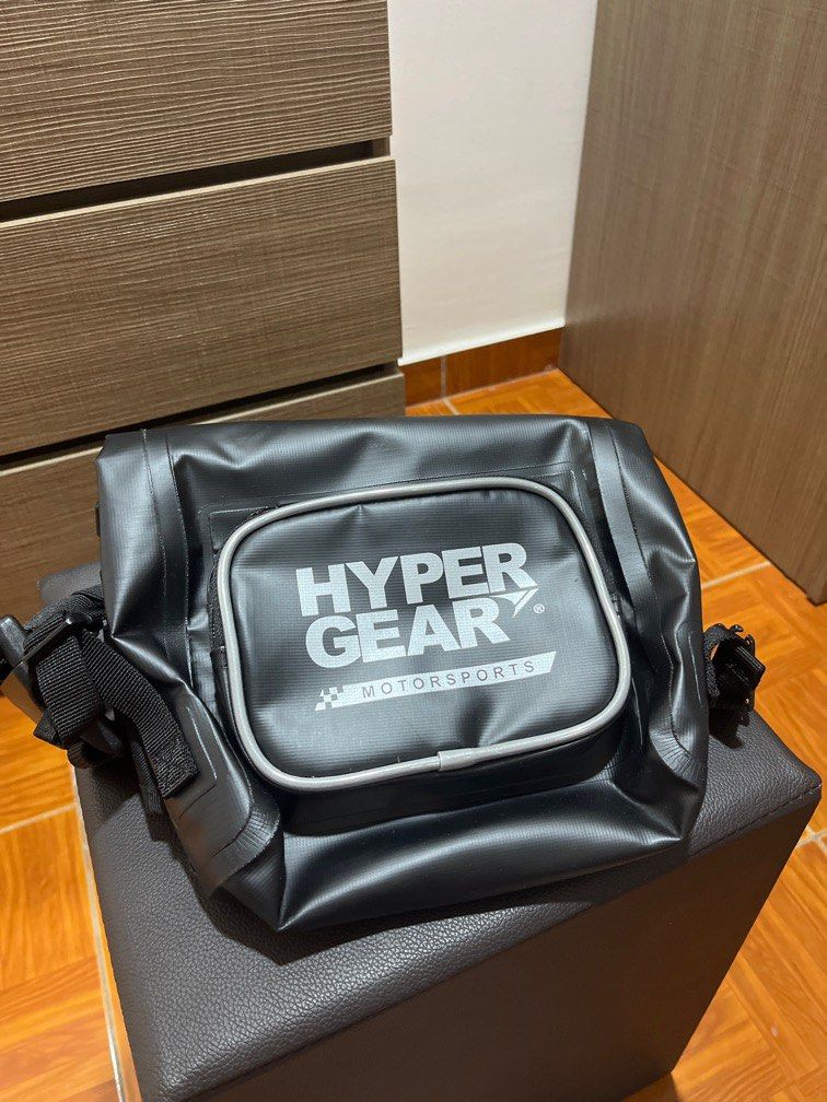Hypergear waist pouch best sale medium