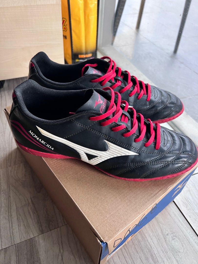 Kasut futsal mizuno hot sale