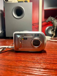 Kodak EasyShare CX7300 Digital Camera (Super vintage)
