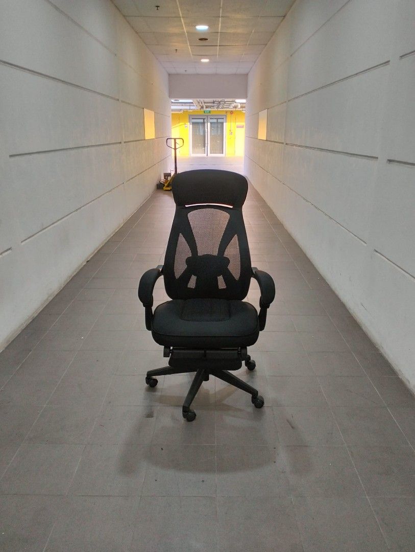 KX BAINES II Office Chair in BLACK