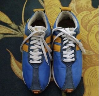 (Kategori: ) berada di . Dikirim oleh sepatuku88_medan (ID iklan 1289563674, Gambar 1). Deskripsi: .