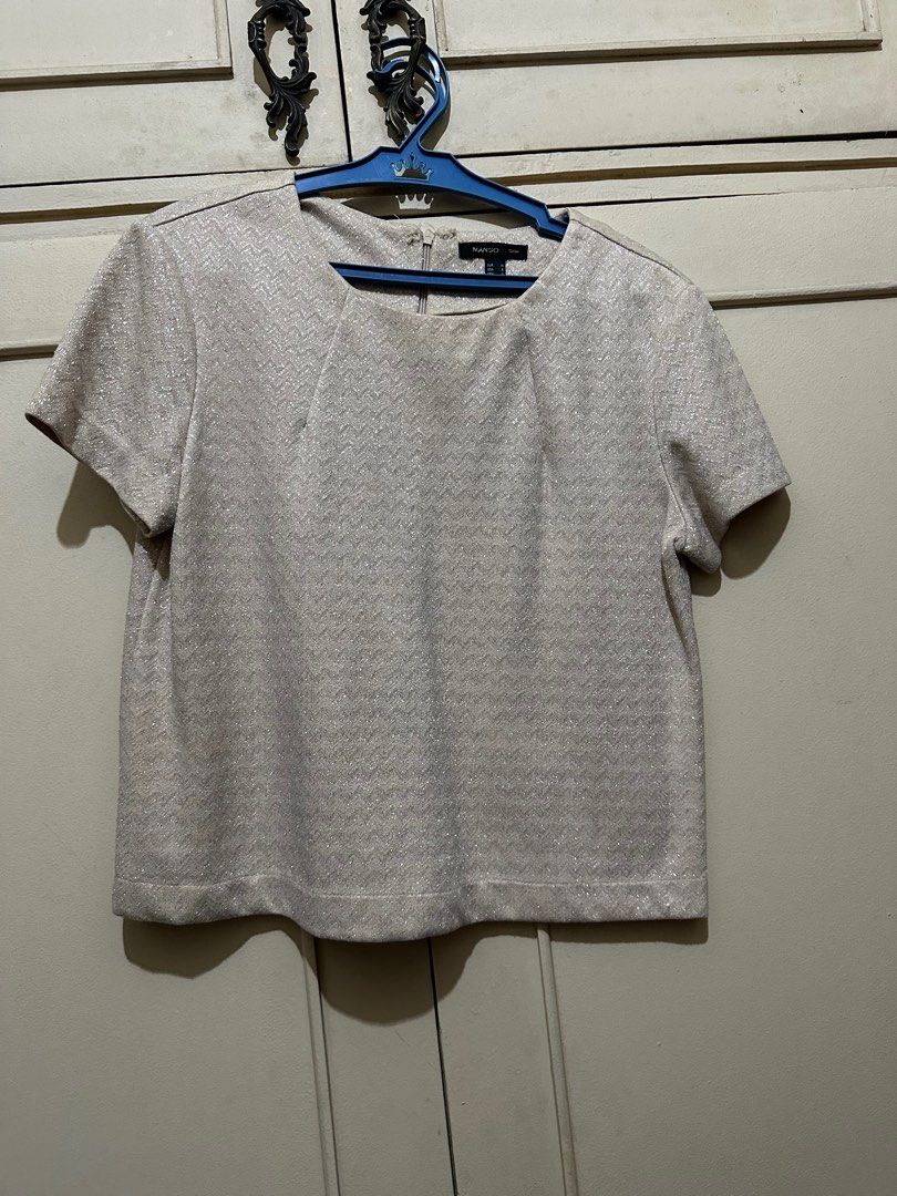 Mango crop top (Category: Blouses) located in Quezon City. Submitted by krishagee (Listing ID 1289475536, Image 1). Description: .