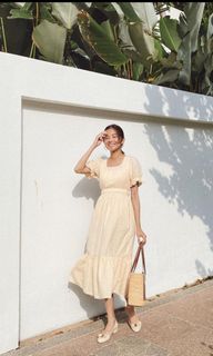 (Category: ) located in . Submitted by flora.closet (Listing ID 1289539639, Image 1). Description: .