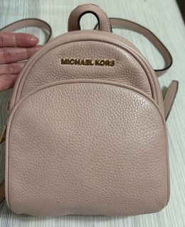 (Category: ) located in . Submitted by joypb (Listing ID 1289647093, Image 1). Description: .