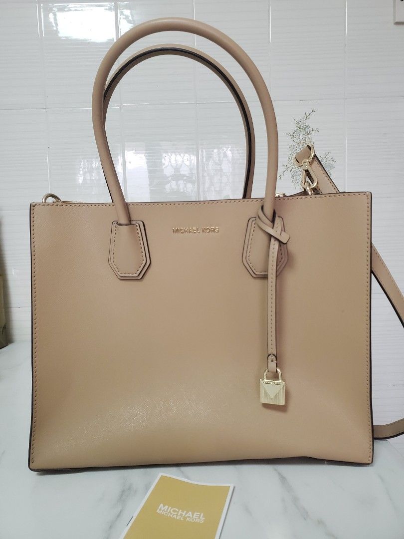 Michael michael kors mercer deals large saffiano leather tote bag