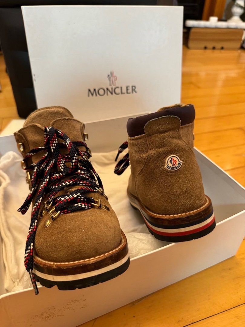 Moncler blanche boot deals
