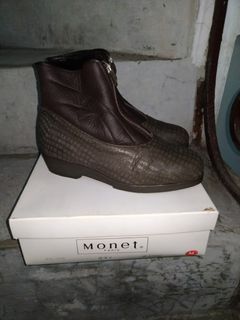 Monet Paris Size 7 or 6 Ladies Genuine Leather Fur Interior Zipper Boots Shoes - From Japan