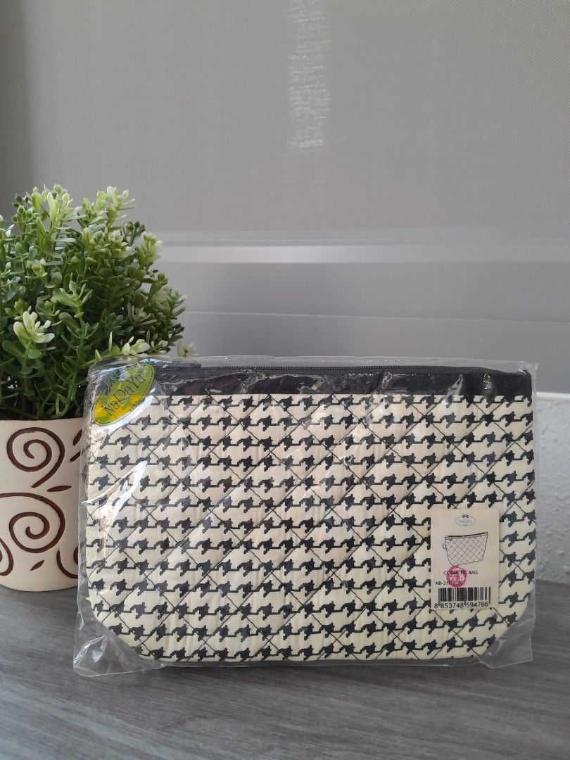 Naraya pouch new arrivals