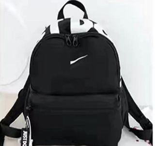 (Category: ) located in . Submitted by buysellcloset (Listing ID 1257096977, Image 1). Description: .
