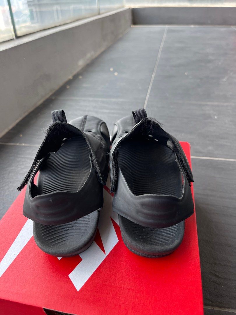 Nike kids flex sandal