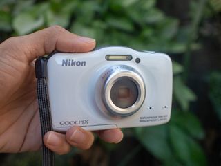 Nikon Coolpix S32 Digital Camera Digicam