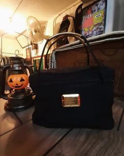 (Category: ) located in . Submitted by mszlyn (Listing ID 1289627808, Image 1). Description: .
