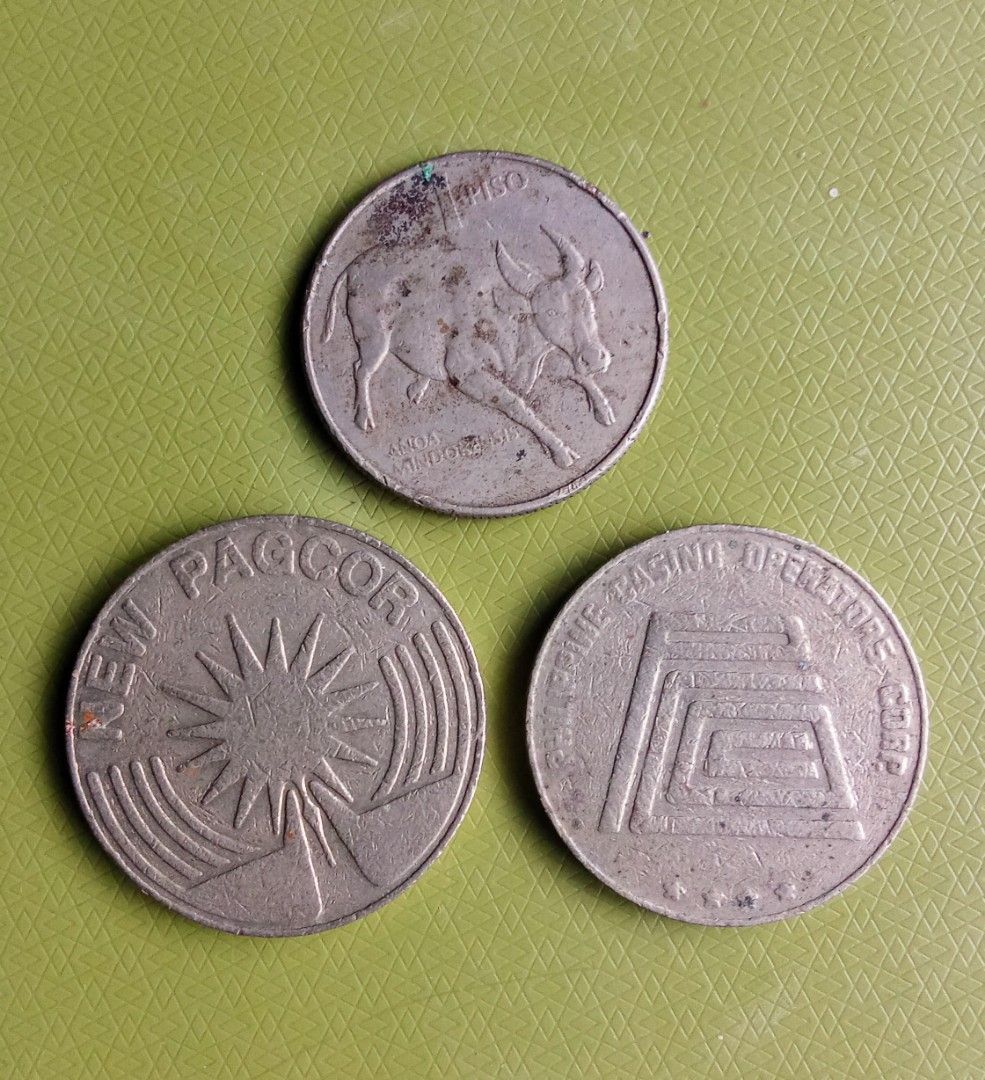 Old assorted coins (Category: Currency) located in Caloocan City. Submitted by screwielouie (Listing ID 1289505820, Image 2). Description: Items are in good condition. if you're interested, meetups are at sm north or trinoma. thank you..