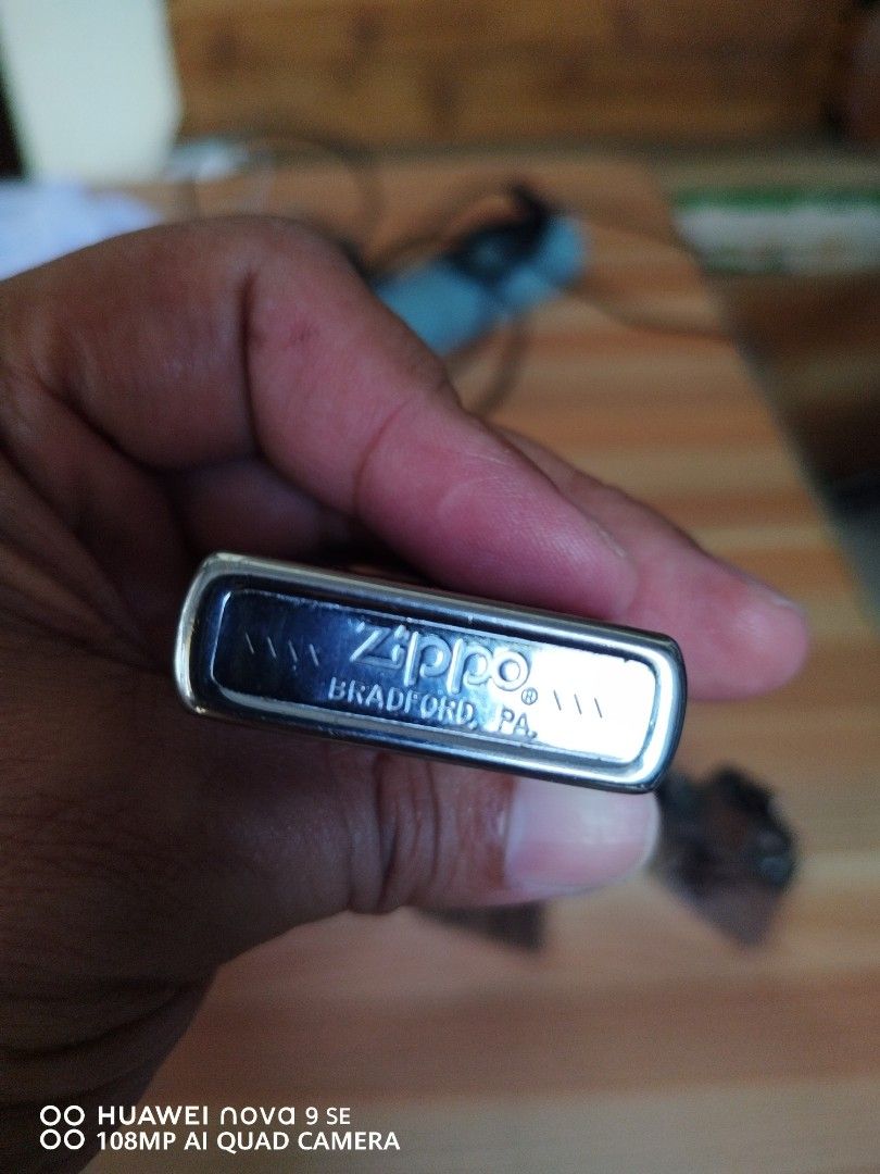 Old school lighter 1 with zippo (Category: Vintage Collectibles) located in Daet. Submitted by fryzoneshop (Listing ID 1289510247, Image 3). Description: 299/pc, old school lighter with one zippo as is, zippo is P650 MOP: BDO BPI GCASH MOD: FLASH.