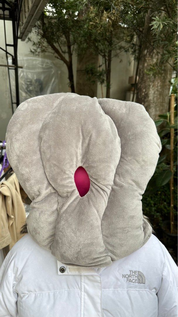 Ostrich pillow (Category: Bedding & Towels) located in Mandaluyong City. Submitted by Lexphi (Listing ID 1289489701, Image 2). Description: .