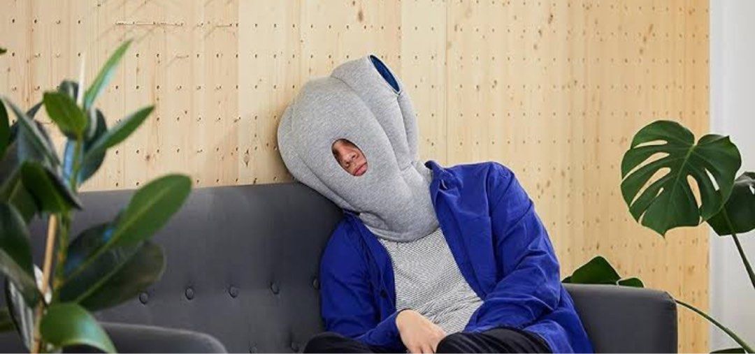 Ostrich pillow (Category: Bedding & Towels) located in Mandaluyong City. Submitted by Lexphi (Listing ID 1289489701, Image 1). Description: .