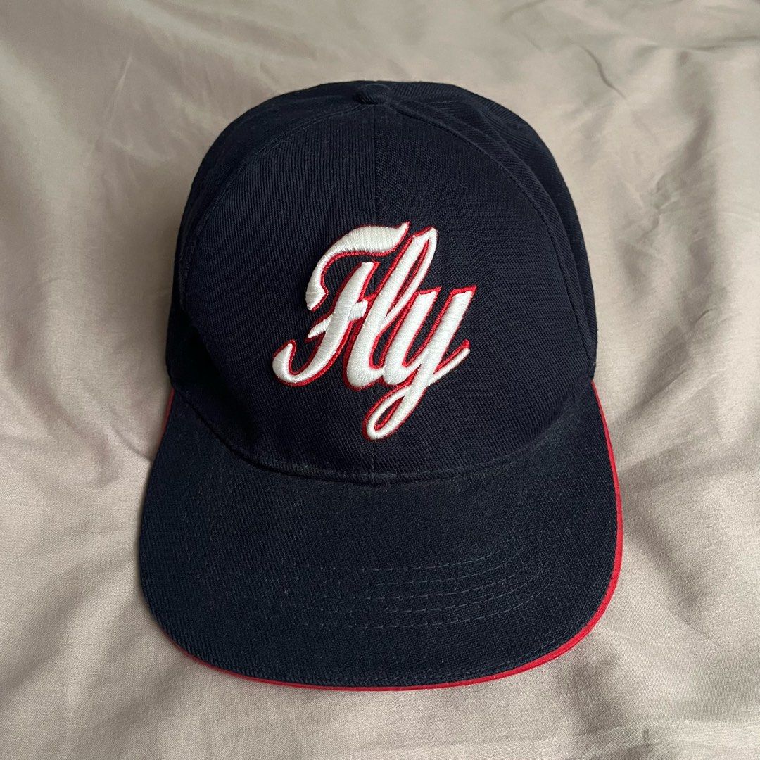 Penshoppe Cap (Dark Blue) (Category: Caps & Hats) located in Las Pinas. Submitted by gabskkasells (Listing ID 1289479732, Image 1). Description: Penshoppe cap with stitched writing in front. Super cute but no longer being used!.