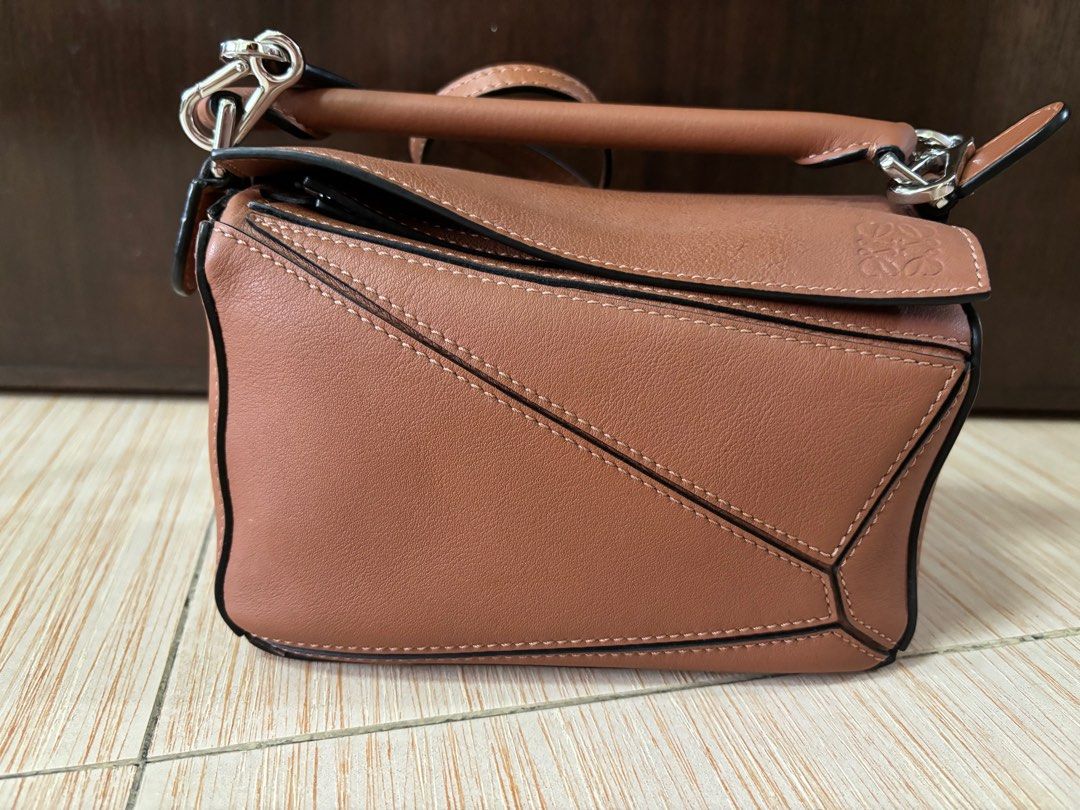 Loewe puzzle bag small preloved top