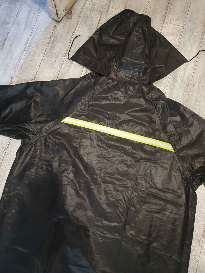 RAIN COAT WITH PANTS ( BLACK ) (Category: Sets & Coordinates) located in Mandaluyong City. Submitted by boujeeeee (Listing ID 1289496064, Image 2). Description: COONDITION - 9/10 STILL NEGOTIABLE PAIR PANTS AND PANTS RAIN COAT WITH REFLECTIVES ( Pls see the image above) GOOD FOR 5'3 to 5'9 ( estimates ) DM FOR MORE INFORMATION.