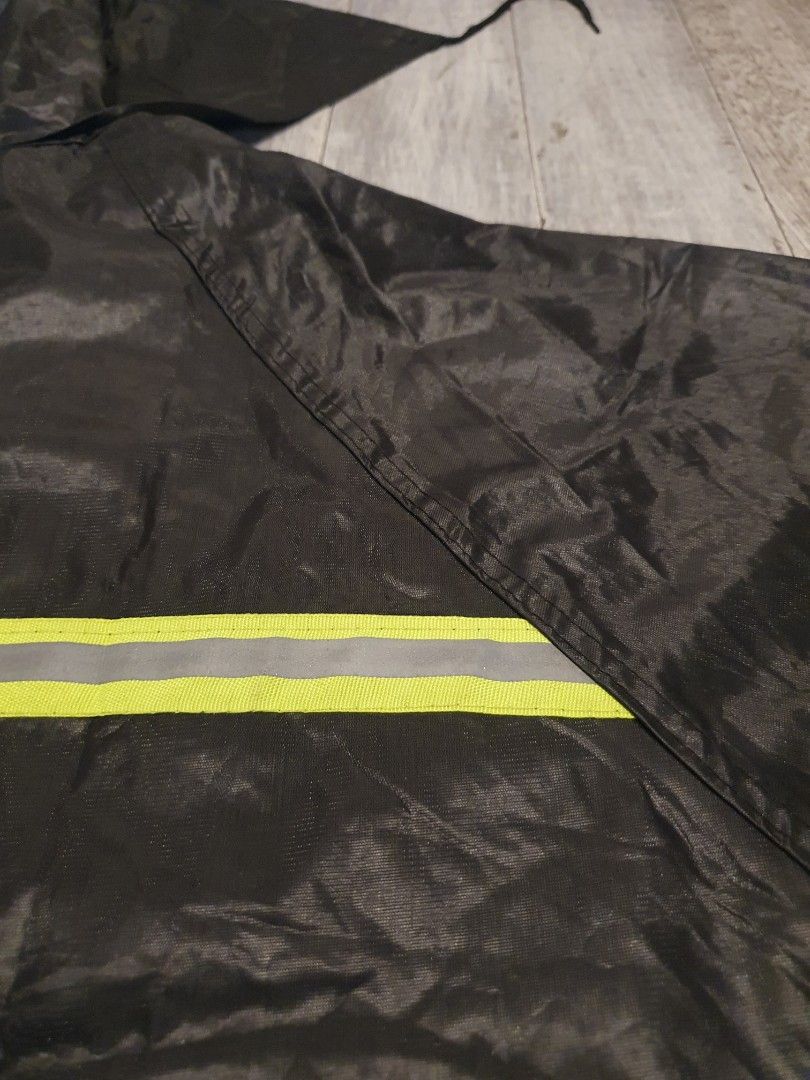 RAIN COAT WITH PANTS ( BLACK ) (Category: Sets & Coordinates) located in Mandaluyong City. Submitted by boujeeeee (Listing ID 1289496064, Image 3). Description: COONDITION - 9/10 STILL NEGOTIABLE PAIR PANTS AND PANTS RAIN COAT WITH REFLECTIVES ( Pls see the image above) GOOD FOR 5'3 to 5'9 ( estimates ) DM FOR MORE INFORMATION.